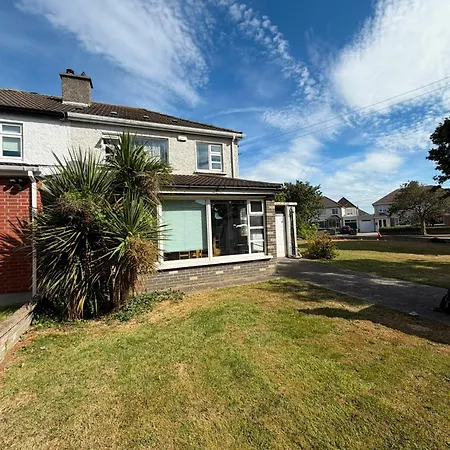Cosy Triple Near The & Howth 2