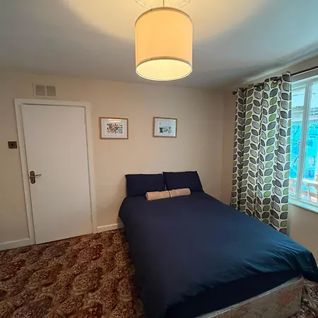 Cosy Triple Near The & Howth 2